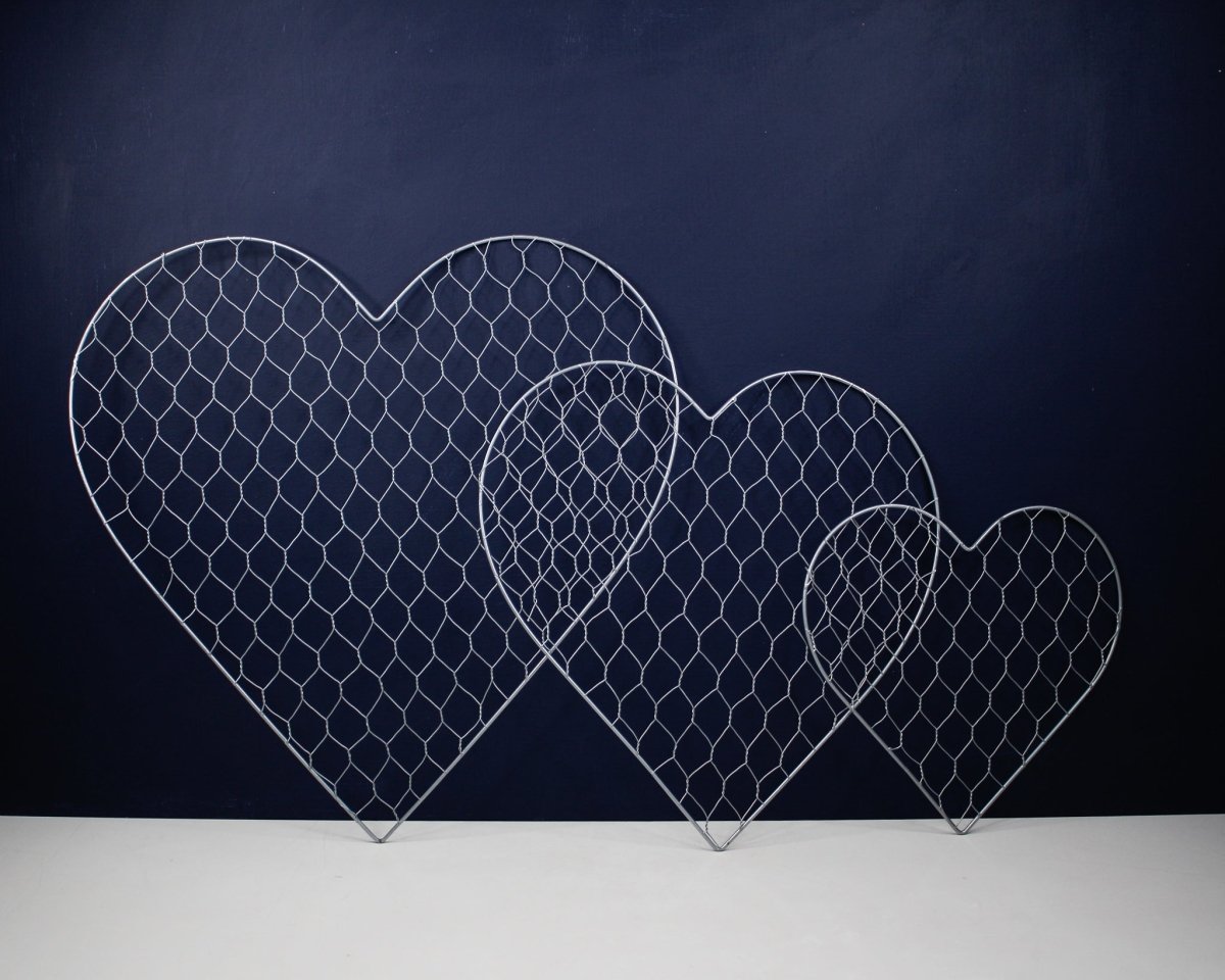 Heart Shaped Chicken Wire Wreath (Multiple Sizes)